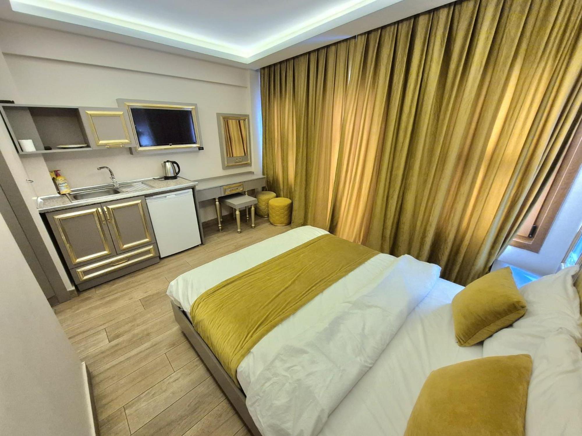 Taksim La Marino Hotel — Photos 2