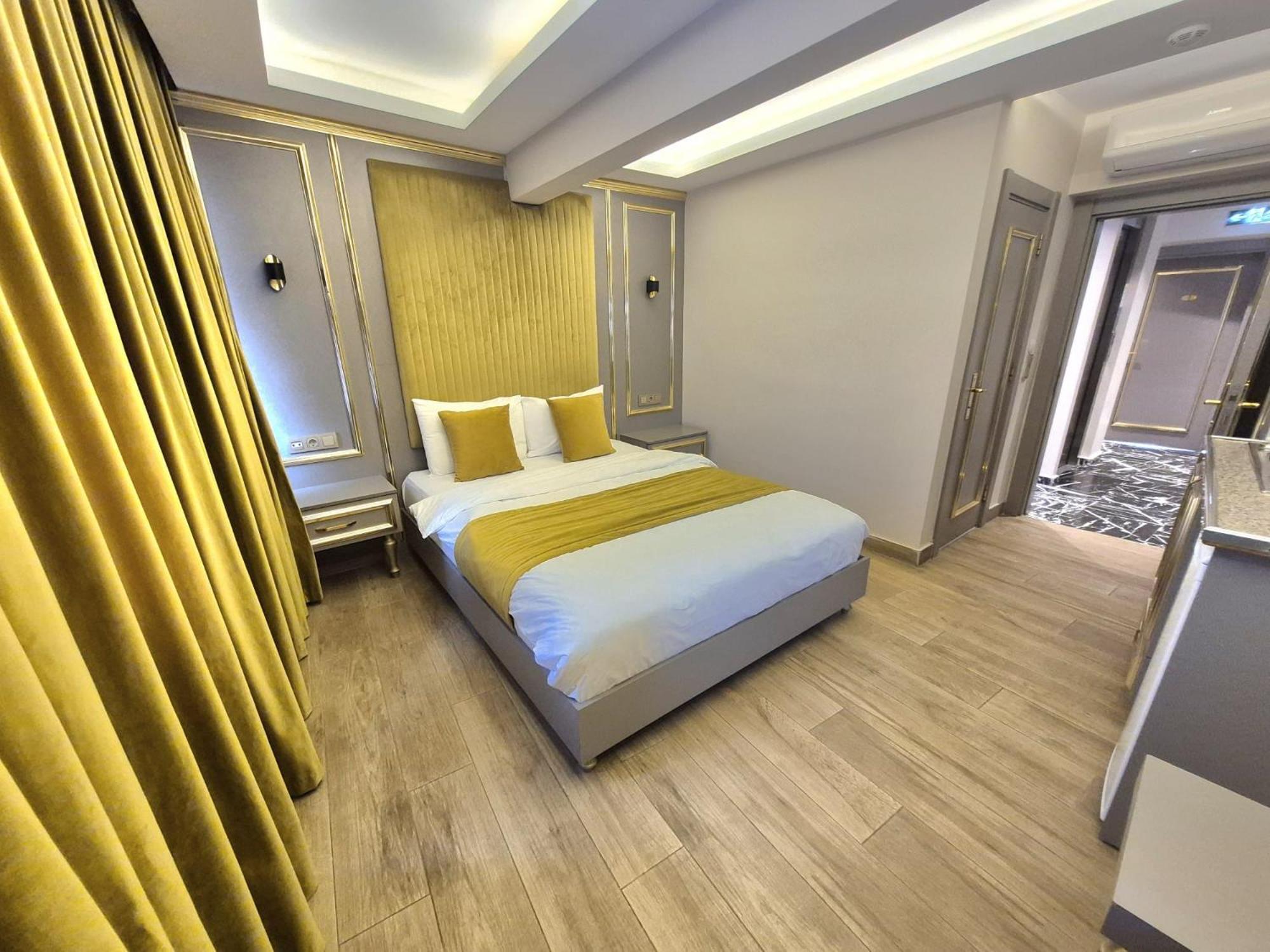 Taksim La Marino Hotel — Photos 1